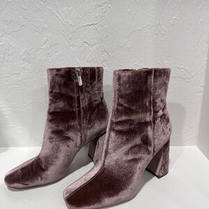 Pink Velvet Ankle Boots with Chunky Heel and Rounded Toe
